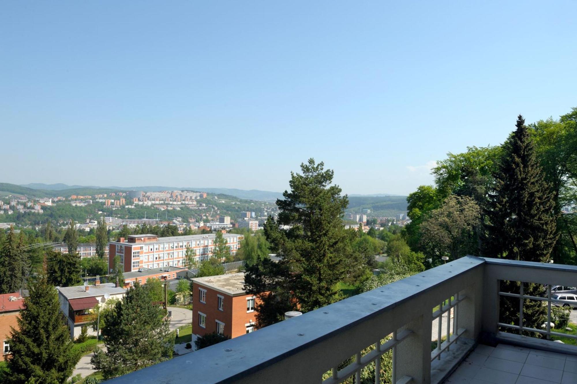 Hotel Tomasov Zlin Exterior photo